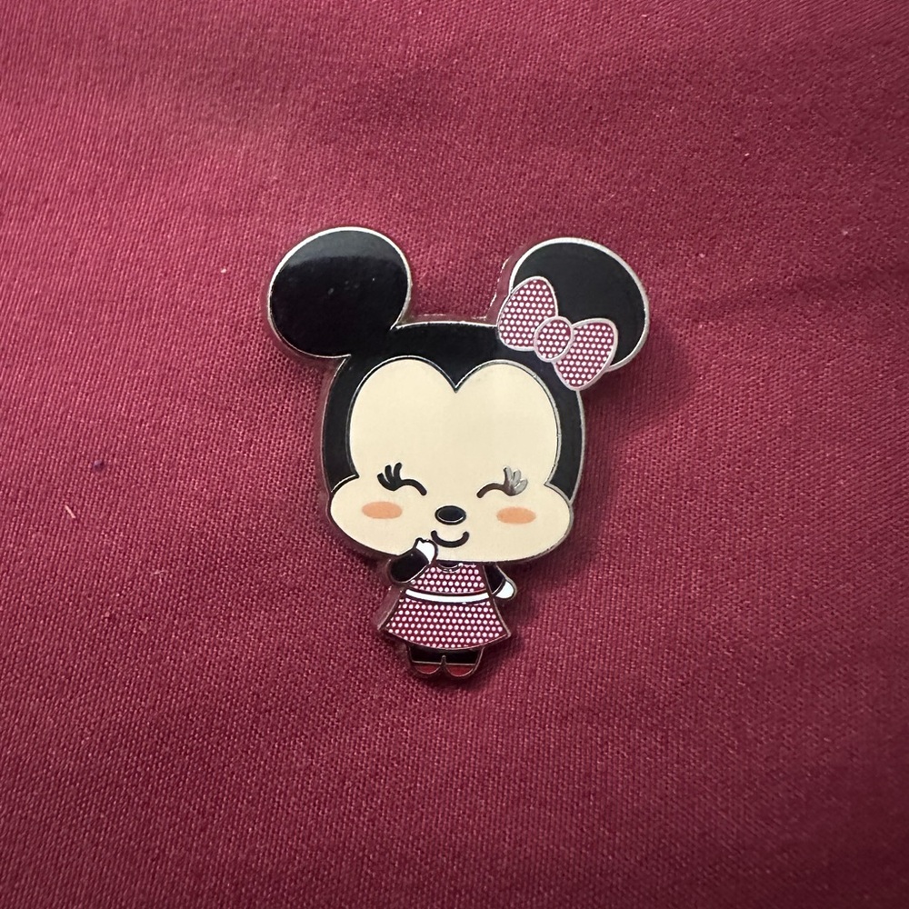 Minnie Mouse Chibi Disney Pin
